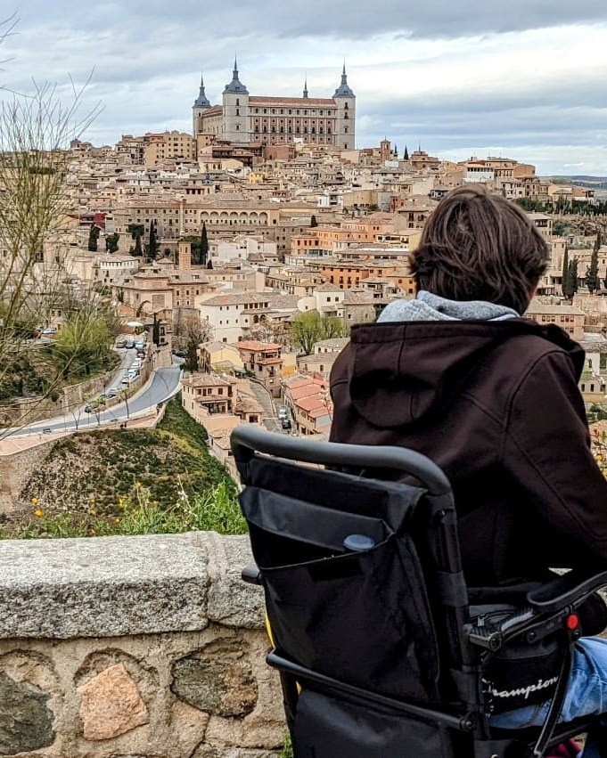 Momento de un viaje adaptado para personas con movilidad reducida o discapacidad