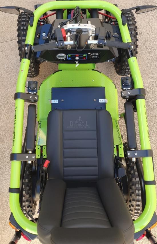 TerrainHopper Overlander 4ZX | Off-road electric wheelchair