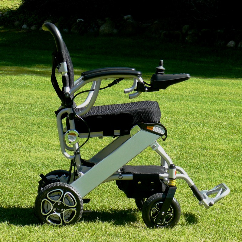 Libercar Mistral 7 silla de ruedas eléctrica plegable ligera