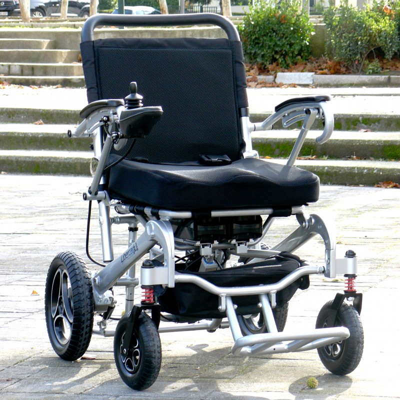 Libercar Aura 10 silla de ruedas eléctrica plegable ligera