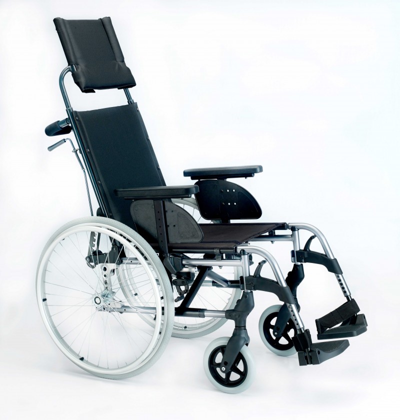 Breezy Style lightweight self-propelled manual wheelchair