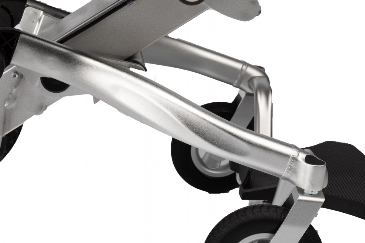Apex i-Voyager Plus silla de ruedas eléctrica plegable ultraligera
