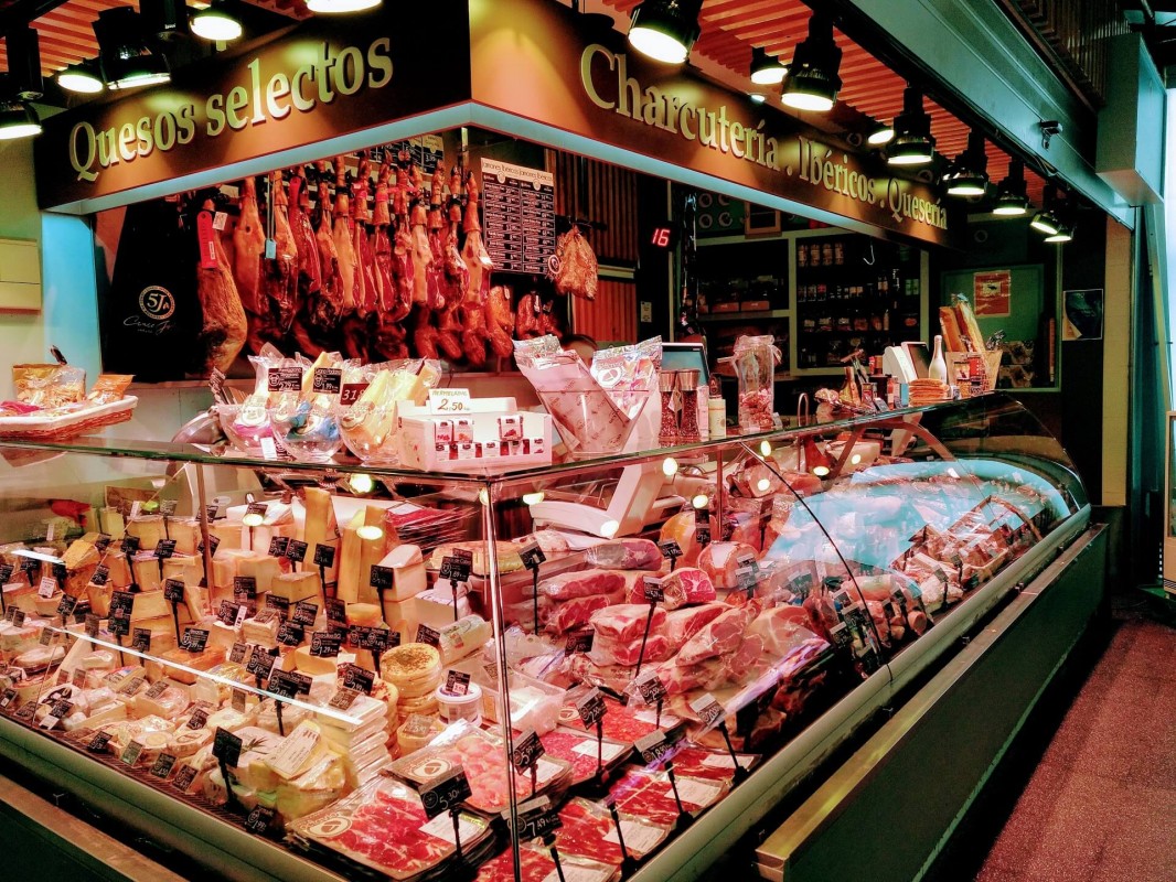 Food Markets in Madrid private wheelchair accessible tour