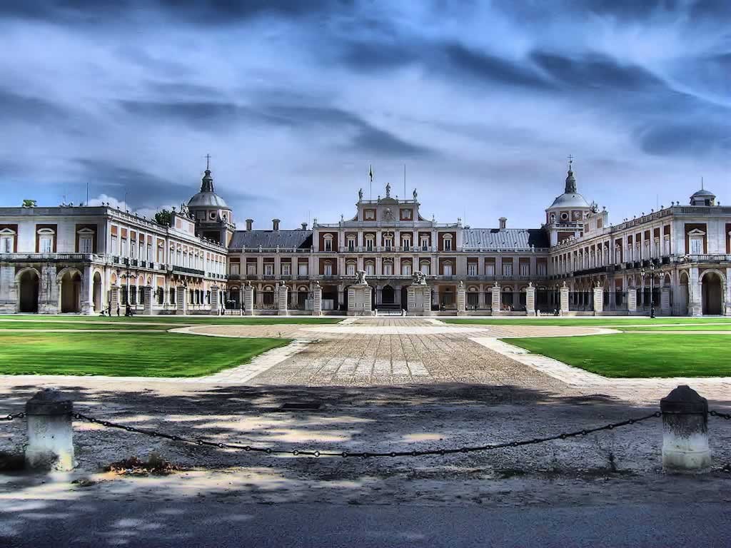 Southern Madrid Royal Estates private wheelchair accessible tour in Aranjuez and Chinchon